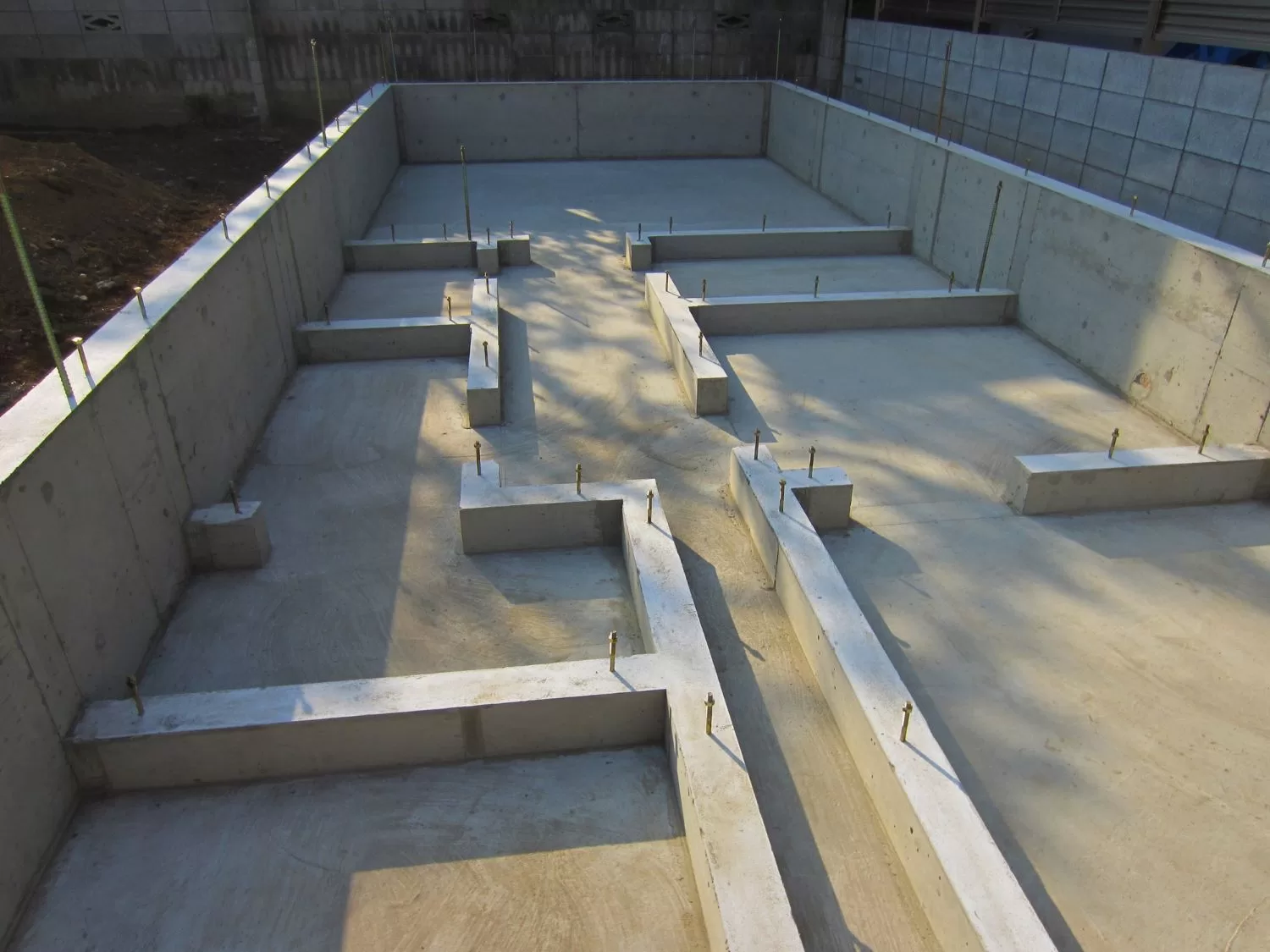 I-AREAシリーズ・施工例05（戸建住宅） - 建物の土台をつくる基礎工事