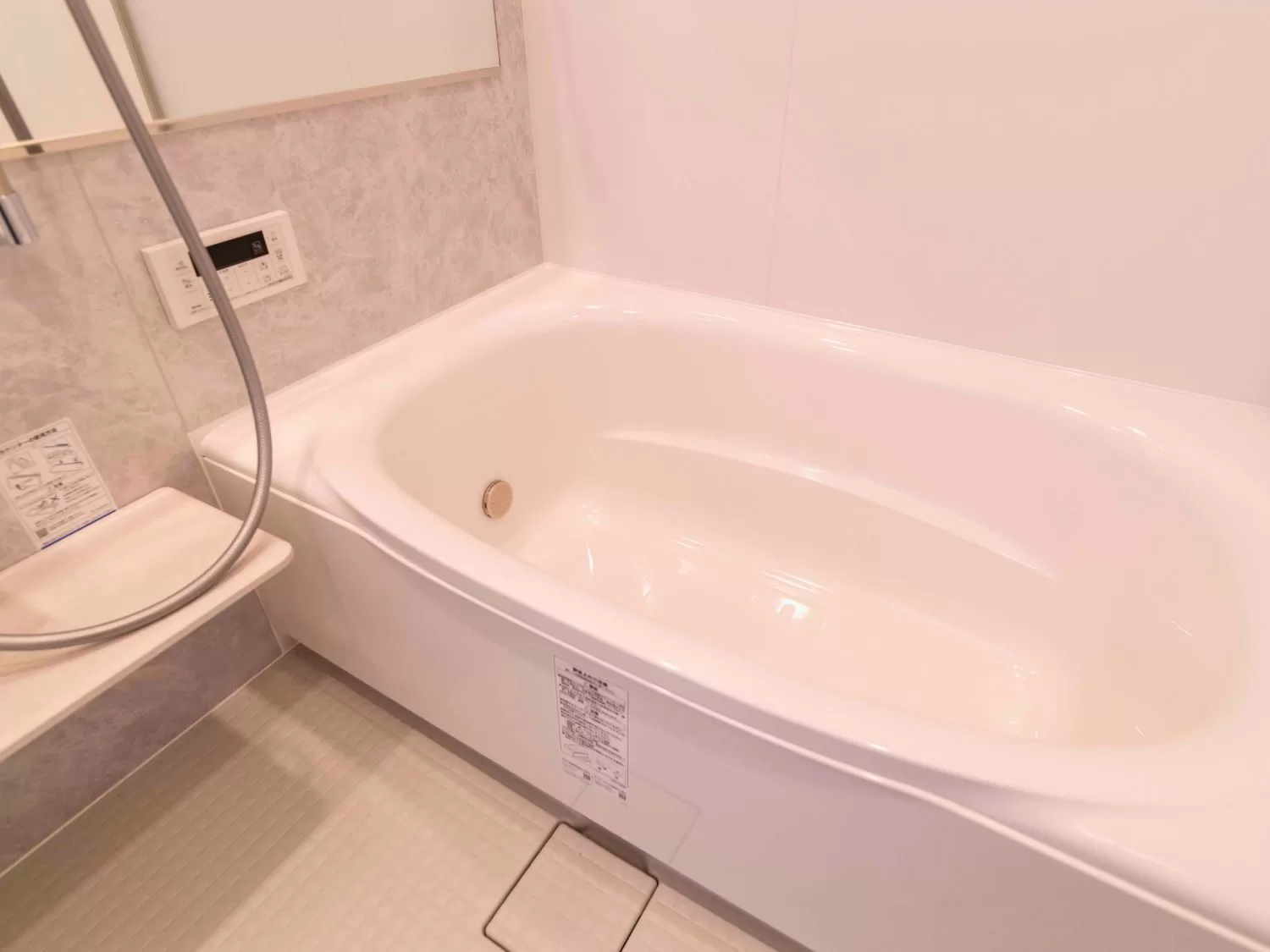 I-AREAシリーズ・施工例16（戸建住宅） - ゆったりつかれるバスルーム